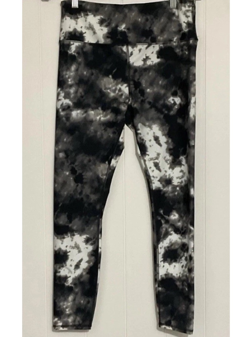 Workshop Republic Clothing Black & White Tie-Dye Leggings